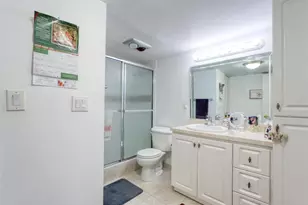 3401 N Country Club Dr, Aventura, FL 33180 - Photo 26