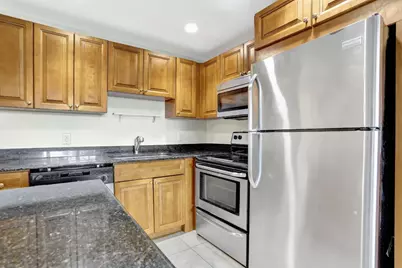 275 Markham M #275, Deerfield Beach, FL 33442 - Photo 6