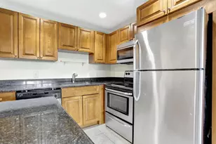 275 Markham M, Deerfield Beach, FL 33442 - Photo 6