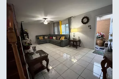 16 Spinning Wheel Lane #16, Tamarac, FL 33319 - Photo 6