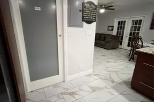 16 Spinning Wheel Ln, Tamarac, FL 33319 - Photo 4