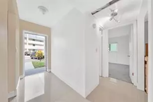 7897 Golf Cir Dr, Margate, FL 33063 - Photo 10