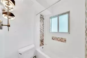 7897 Golf Cir Dr, Margate, FL 33063 - Photo 32