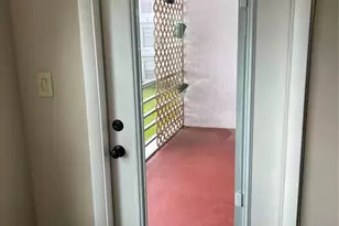 8205 NW 61st St, Tamarac, FL 33321 - Photo 6