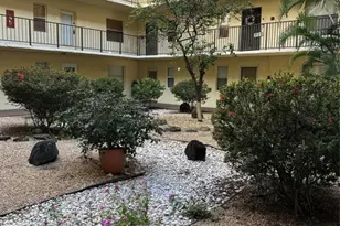 2831 Somerset Dr, Fort Lauderdale, FL 33311 - Photo 20