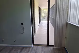 106 Lake Emerald Dr, Oakland Park, FL 33309 - Photo 16