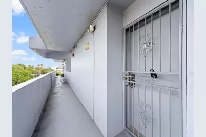 310 Fontainebleau Boulevard #502, Miami, FL 33172 - Photo 18