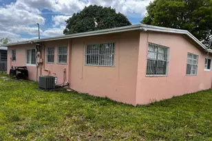 1804 NW 18th Ct, Fort Lauderdale, FL 33311 - Photo 10