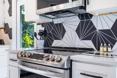 657 NW 30th Court, Fort Lauderdale, FL 33311 - Photo 8