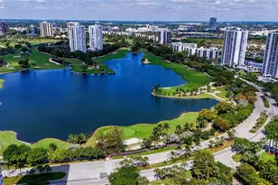 20191 E Country Club Dr, Miami, FL 33180 - Photo 32