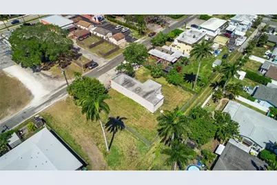 126 NE 1st Avenue, Dania, FL 33004 - Photo 20