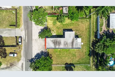 126 NE 1st Avenue, Dania, FL 33004 - Photo 14