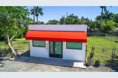 126 NE 1st Avenue, Dania, FL 33004 - Photo 2