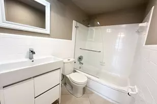 3233 NE 34th St, Fort Lauderdale, FL 33308 - Photo 14