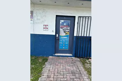 2401 NW 19th Street, Fort Lauderdale, FL 33311 - Photo 4