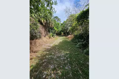 532 NE Canoe Park Circle, Port Saint Lucie, FL 34983 - Photo 12