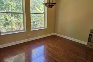 532 NE Canoe Park Cir, Port Saint Lucie, FL 34983 - Photo 6