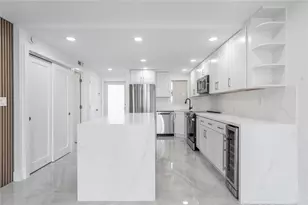 8900 Washington Blvd Unit, Pembroke Pines, FL 33025 - Photo 2