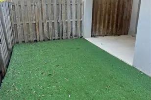 11473 NW 81st Ln, Miami, FL 33178 - Photo 32