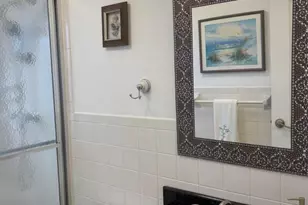 1055 Country Club Dr, Margate, FL 33063 - Photo 20