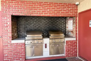 1055 Country Club Dr, Margate, FL 33063 - Photo 36