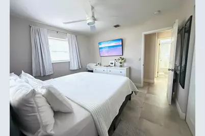 2340 N 58th Terrace, Hollywood, FL 33021 - Photo 10