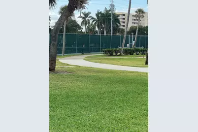 810 Lake Shore Drive #25, West Palm Beach, FL 33403 - Photo 32