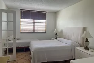 300 Bayview Dr, Sunny Isles Beach, FL 33160 - Photo 22