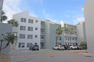 2860 NE 14th St, Pompano Beach, FL 33062 - Photo 2