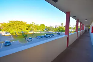 3051 Sunrise Lakes Dr Unit, Sunrise, FL 33322 - Photo 16