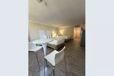 19201 Collins Avenue, Sunny Isles Beach, FL 33160 - Photo 10