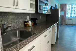 19201 Collins Ave, North Miami Beach, FL 33160 - Photo 10