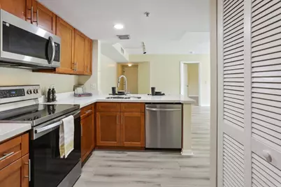 5051 Wiles Road #201, Pompano Beach, FL 33073 - Photo 6