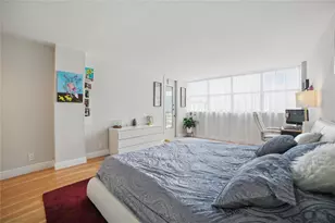 100 Golden Isles Dr, Hallandale Beach, FL 33009 - Photo 24