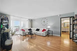 100 Golden Isles Dr, Hallandale Beach, FL 33009 - Photo 14