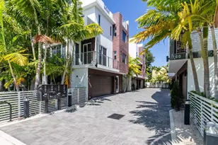 700 NE 14th Ave, Fort Lauderdale, FL 33304 - Photo 2