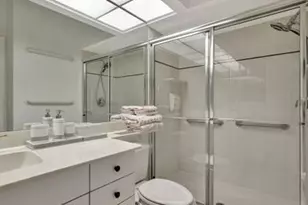 402 E Sea Oats Dr Unit, Juno Beach, FL 33408 - Photo 24