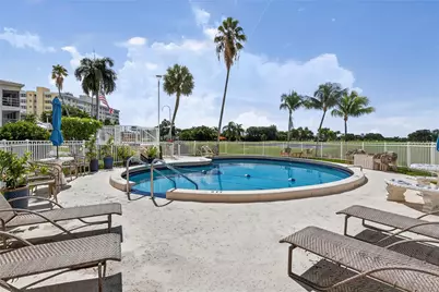 4836 NE 23 Avenue #17, Fort Lauderdale, FL 33308 - Photo 6