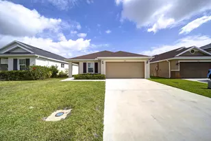 5485 NW Pine Trail Cir, Port Saint Lucie, FL 34983 - Photo 2