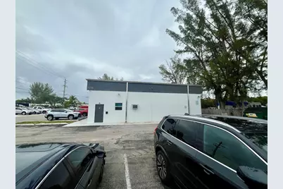 5098 NW 37 Avenue #A, Tamarac, FL 33309 - Photo 2