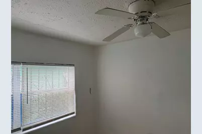 1735 NW 69th Street, Miami, FL 33147 - Photo 16