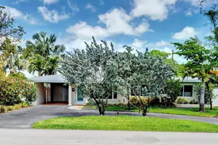 81 NW 37th St, Oakland Park, FL 33309 - Photo 2