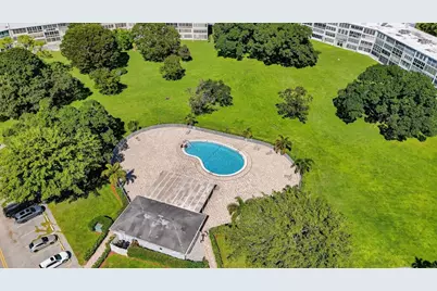 2005 Berkshire A #2005, Deerfield Beach, FL 33442 - Photo 26