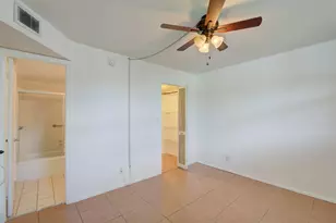113 Royal Park Unit, Oakland Park, FL 33309 - Photo 14
