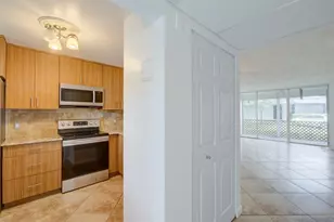 113 Royal Park Unit, Oakland Park, FL 33309 - Photo 12