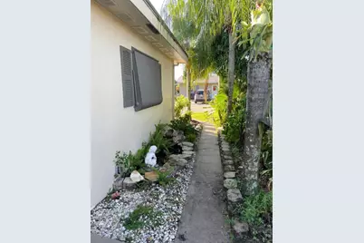 4401 NW 43 Avenue, Tamarac, FL 33319 - Photo 18