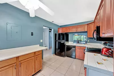 3725 Carambola Circle #2824, Pompano Beach, FL 33066 - Photo 10