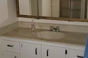 1000 St Charles Pl, Hollywood, FL 33026 - Photo 6