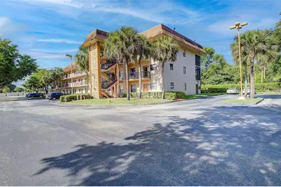 6095 N Sabal Palm Boulevard #212, Tamarac, FL 33319 - Photo 2