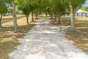 2258 NE 54th Trail, Okeechobee, FL 34972 - Photo 2